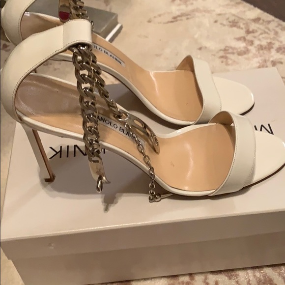 Manolo Blahnik White Patent Chaos Chain 40.5 - Picture 4 of 4